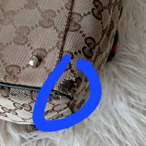 Gucci Vintage Authentic Preloved Sherry Line Canvas Tote. - Picture 14 of 16